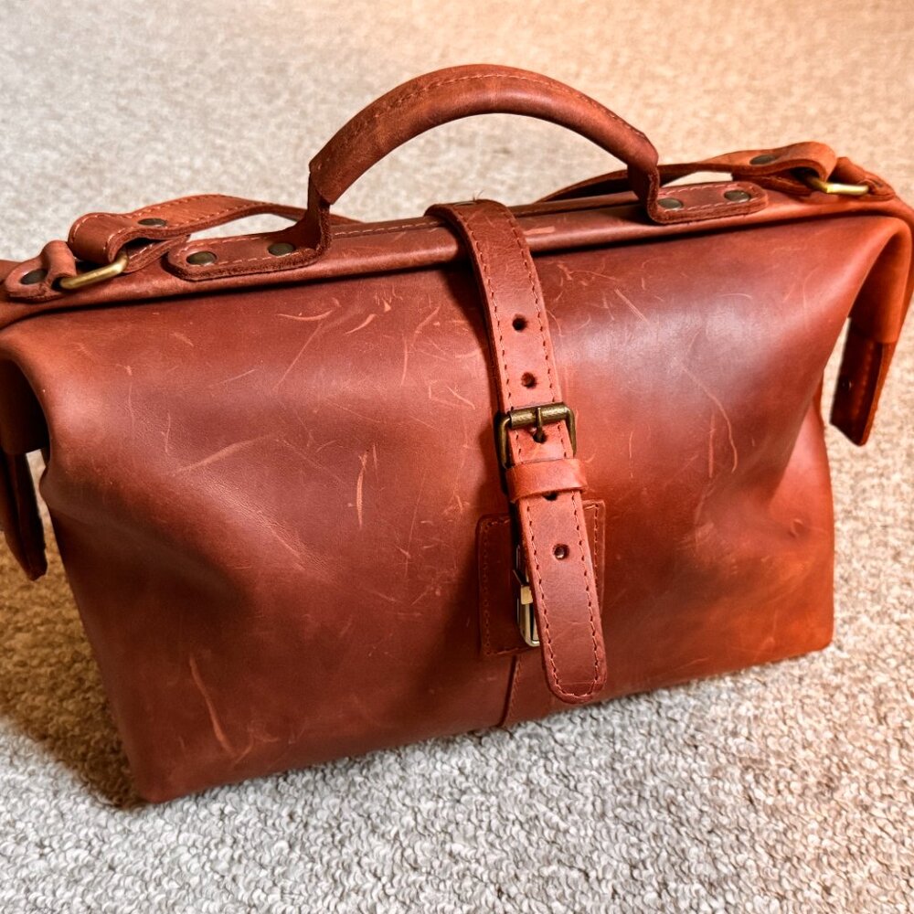 HANDMADE doctor style bag